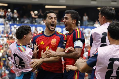 El torneo entrará en una breve pausa tras los cuartos de final. El torneo entrará en una breve pausa tras los cuartos de final.