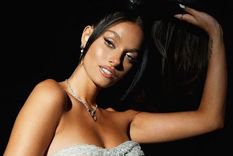 Oriana Sabatini nos muestra cómo lucir más joven solo con tu ropa Foto: VOI Oriana Sabatini nos muestra cómo lucir más joven solo con tu ropa Foto: VOI
