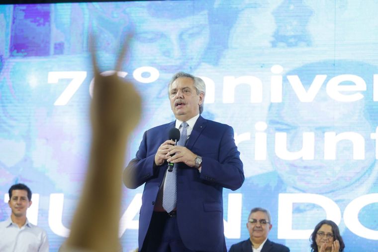 Alberto Fernández busca fortalecerse frente al avance de Cristina Fernández de Kirchner. Foto: Twitter (@alferdez)