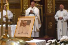 La imagen del papa Franciso estaba del lado derecho del altar. Foto: Marcos Garcia/MDZ La imagen del papa Franciso estaba del lado derecho del altar. Foto: Marcos Garcia/MDZ
