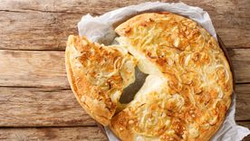 Cómo hacer pizza fugazzeta rellena perfecta: receta paso a paso.