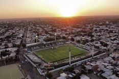Sarmiento decidió vender entradas para no socios. Foto: @CASarmientoOf