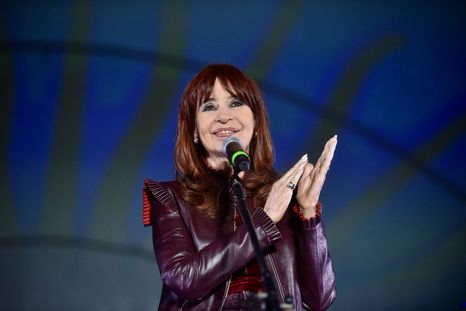 Cristina Kirchner desafía a Kicillof en su futuro político y a la Corte obligándola a decidir