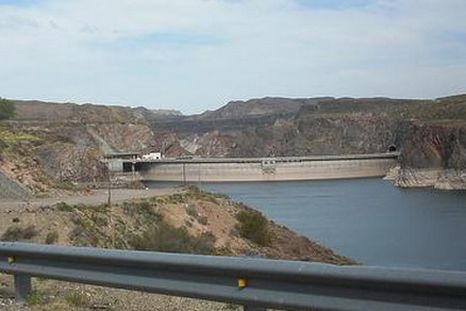 El chileno murió tras caer al dique Agua del Toro, en San Rafael, mientras estaba pescando con familiares. El chileno murió tras caer al dique Agua del Toro, en San Rafael, mientras estaba pescando con familiares.