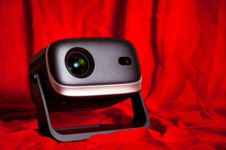 Los nuevos proyectores de 2026 permiten crear un cine en casa con modelos económicos y portátiles. Los nuevos proyectores de 2026 permiten crear un cine en casa con modelos económicos y portátiles.