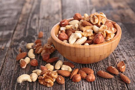 Nueces y almendras: por qué algunos las evitan Nueces y almendras: por qué algunos las evitan