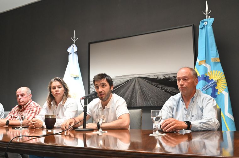 El anuncio se realizó durante una conferencia de prensa en la Residencia Oficial