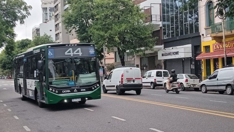 La línea 44, perteneciente al grupo DOTA, sigue trabajando.