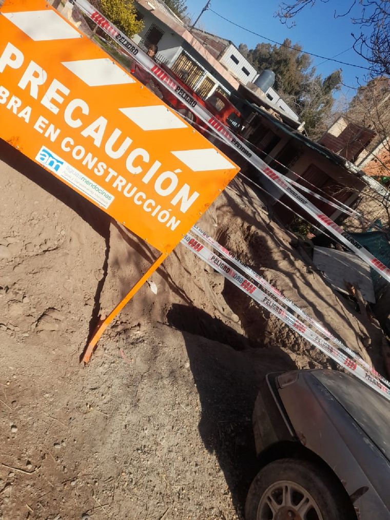 Tras un recurso de amparo, varios reclamos y un mes de espera, Aysam avanzó con el arreglo de un caño roto. En 24hs quedó 100% realizada la reparación.