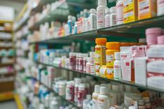 Cómo pueden acceder las personas afiliadas al PAMI con discapacidad a medicamentos con una cobertura del 100%. Foto: Imagen generada con Midjourney