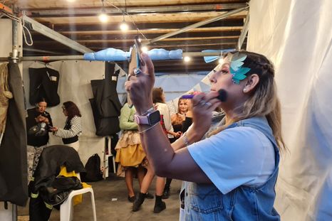 Los artistas de Vendimia supieron sortear con éxito las incomodidades detrás de escena. Los artistas de Vendimia supieron sortear con éxito las incomodidades detrás de escena.