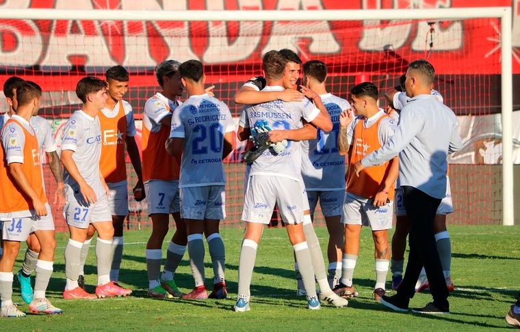 Godoy Cruz El Tomba le ganó en la primera fecha a Barracas Central.