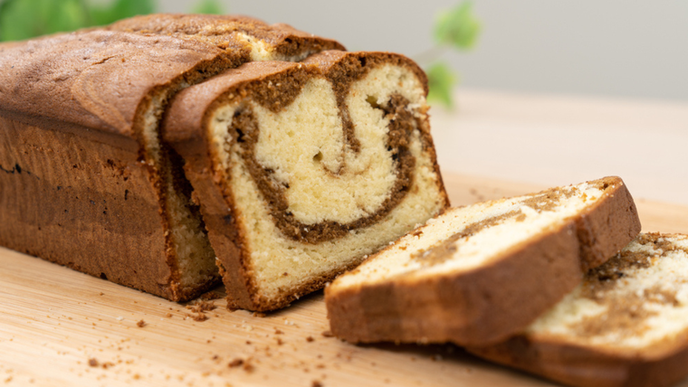 Imposible comer un solo pedazo: receta de budín marmolado súper esponjoso.