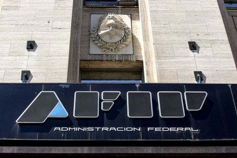 El ganador del Quini 6 en San Luis se llevó $233 millones, pero deberá entregar una parte importante del premio a ARCA. El ganador del Quini 6 en San Luis se llevó $233 millones, pero deberá entregar una parte importante del premio a ARCA.