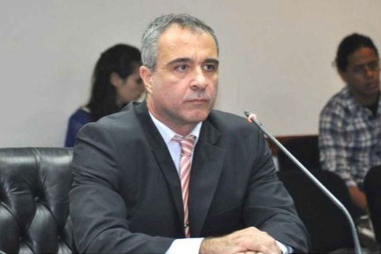 El juez Adrián González Charvay fue recusado por haber habilitado un amparo contra el decreto que suspende la ley de emergencia en discapacidad. El juez Adrián González Charvay fue recusado por haber habilitado un amparo contra el decreto que suspende la ley de emergencia en discapacidad.