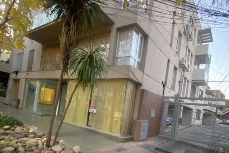 Uno de los locales que abrió recientemente en la zona tuvo que cerrar por los reiterados intentos de robo. Uno de los locales que abrió recientemente en la zona tuvo que cerrar por los reiterados intentos de robo.