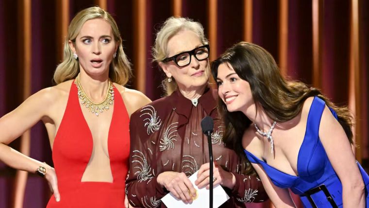 Blunt, Strep y Hathaway, las protagonistas de la cinta. / Getty Images
