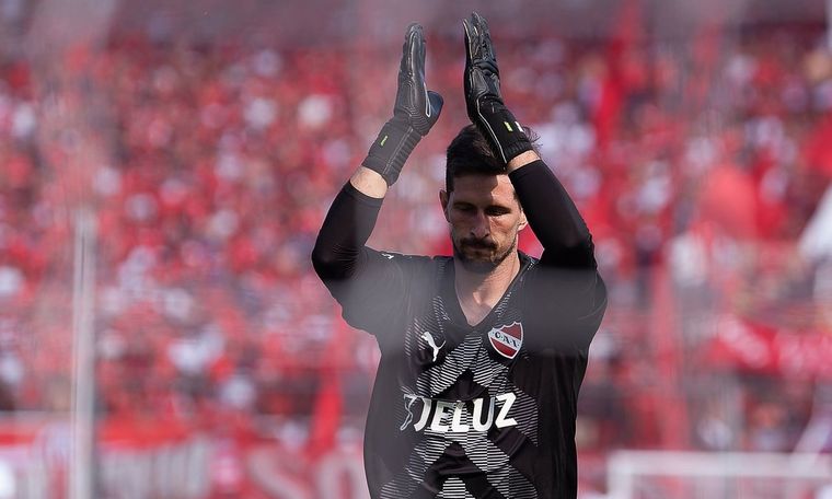 El arquero se mostró inconforme y triste con el resultado. Foto: @Independiente
