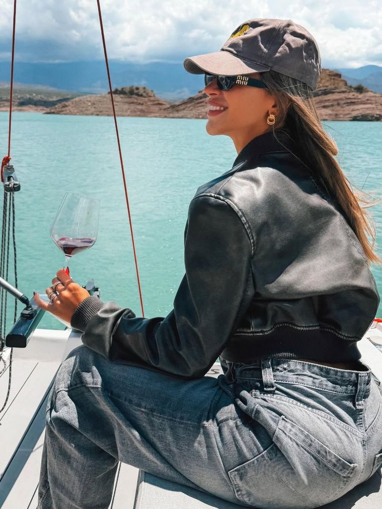 Agustina Gandolfo y los looks que enamoraron a sus seguidores. Agustina Gandolfo y los looks que enamoraron a sus seguidores.