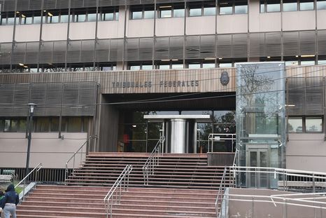 La provincia de Mendoza quedó afuera de la lista de 62 nombres que envió el presidente Javier Milei para ocupar lugares en la Justicia. Qué cargos se deben cubrir. La provincia de Mendoza quedó afuera de la lista de 62 nombres que envió el presidente Javier Milei para ocupar lugares en la Justicia. Qué cargos se deben cubrir.