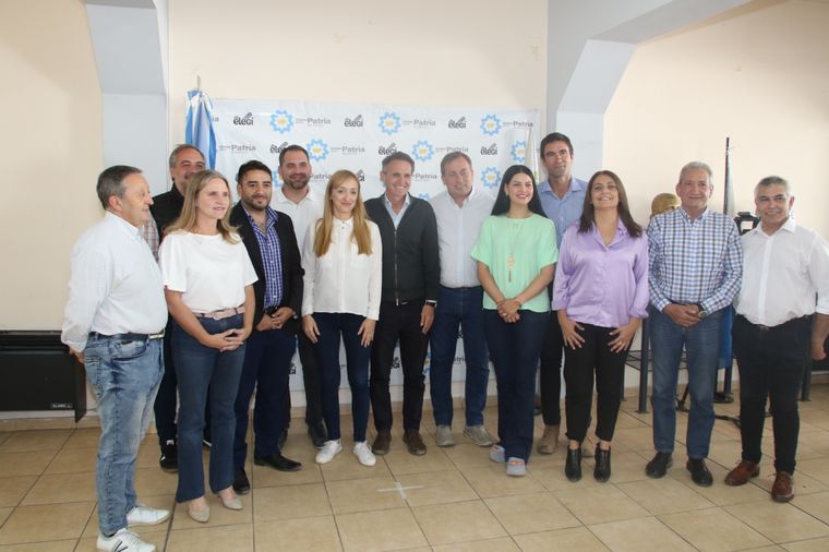 El peronismo se mostró junto al ministro nacional. Foto: Maximiliano Ríos/MDZ