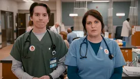 A punto de desembarcar en Universal+ para toda Latinoamérica, St. Denis Medical es una comedia centrada en un hospital afectado por recortes de presupuesto.