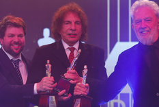 Guido Kaczka, Alejandro Dolina y Lalo Mir, los tres oros de la noche. Fotos: RS Fotos