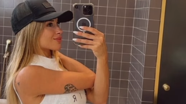 Agustina Gandolfo Madre bien atenta Foto: Fuente: imagen - Instagram @agus.gandolfo