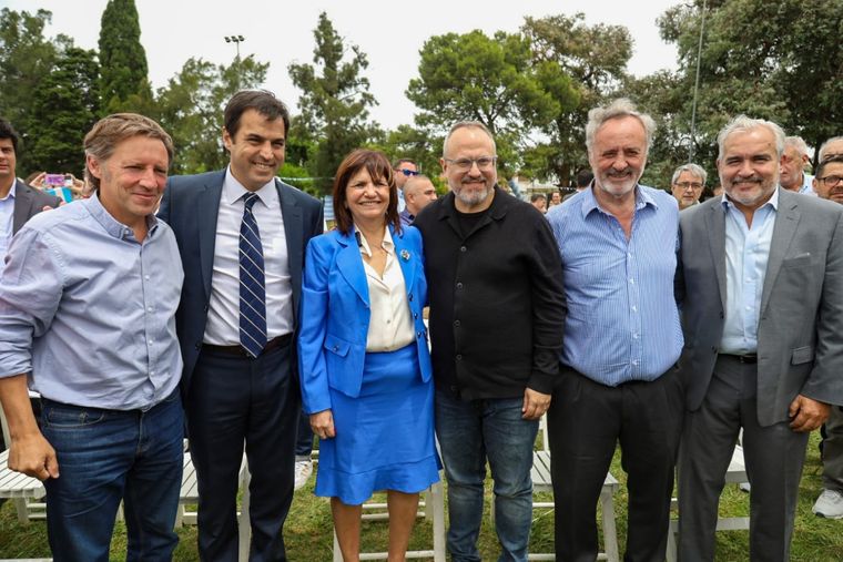 Patricia Bullrich junto a intendentes PRO Libertarios