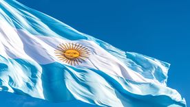 El Reino de Hawái fue el primer Estado en reconocer la independencia de Argentina en 1818, gracias a la gestión del marino Hipólito Bouchard. El Reino de Hawái fue el primer Estado en reconocer la independencia de Argentina en 1818, gracias a la gestión del marino Hipólito Bouchard.