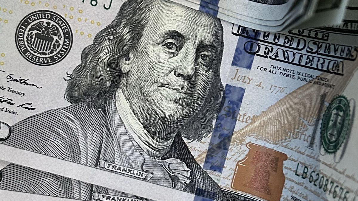 La intervención de Scott Bessent no alcanzó para calmar la demanda de dólares del mercado