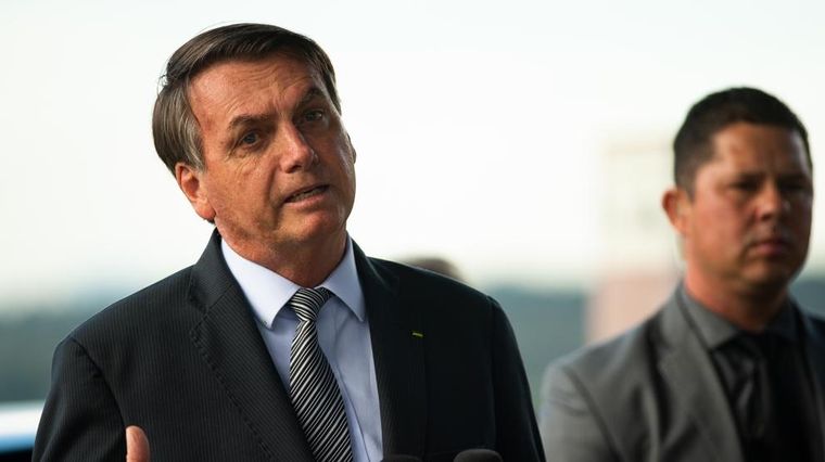El presidente de Brasil, Jair Bolsonaro, ha visto su popularidad caer a medida que el covid-19 avanza en su país.
