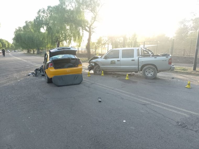 El taxista tuvo que ser asistido por personal de Bomberos