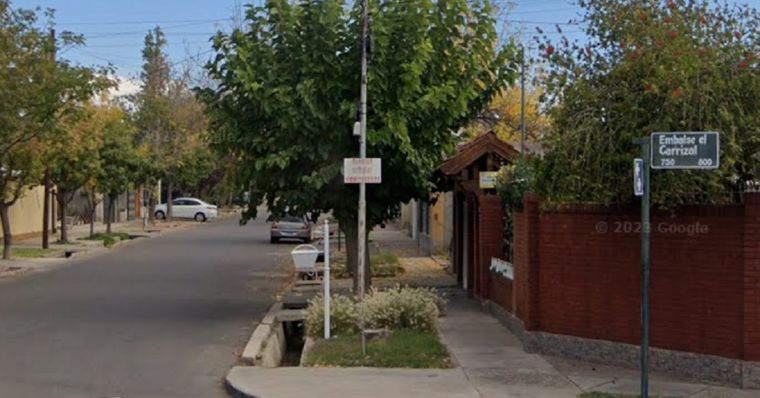 La medida apunta a mejorar la visibilidad y el ordenamiento del tránsito en una intersección considerada de riesgo.