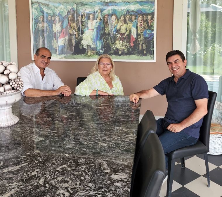 Omar De Marchi junto a Elisa Carrió y Gustavo Gutiérrez