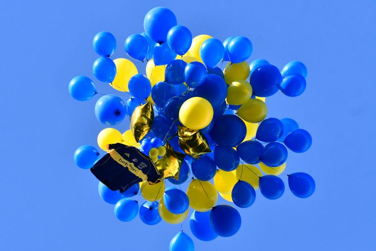 Hallazgo: dónde cayó la camiseta de Boca en homenaje a Russo que se echó a volar con globos