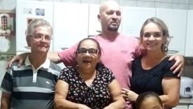 La visita de los padres de Márcia se convirtió en una tragedia después de que su padre y su esposo murieran como resultado del covid-19.