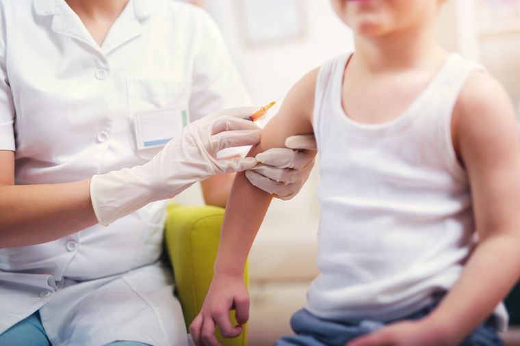 La meningitis es la inflamación de las membranas que recubren el cerebro y puede prevenirse con la vacunación. Foto: Shutterstock
