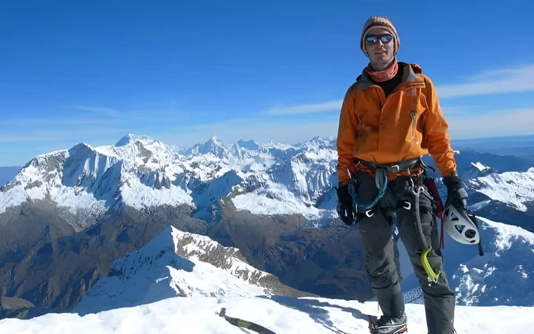 Natalio Funes se accidentó en el cerro Tocllaraju, en Perú.