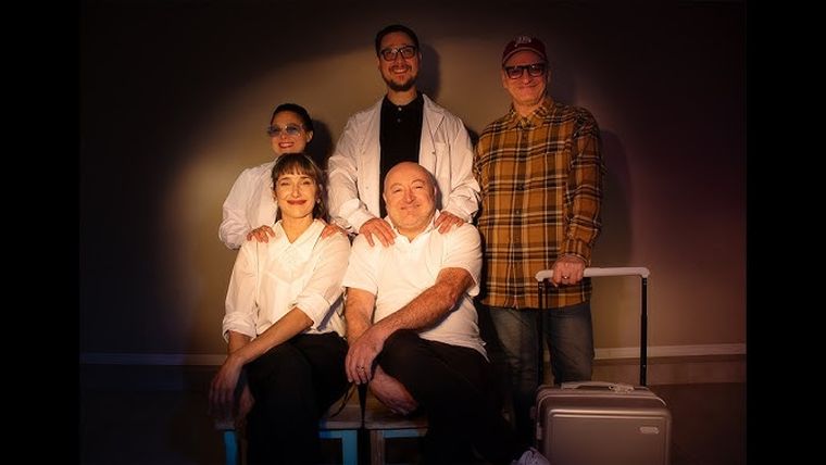 Por Amar a Mara, la comedia dirigida por Carlos Belloso. Por Amar a Mara, la comedia dirigida por Carlos Belloso.