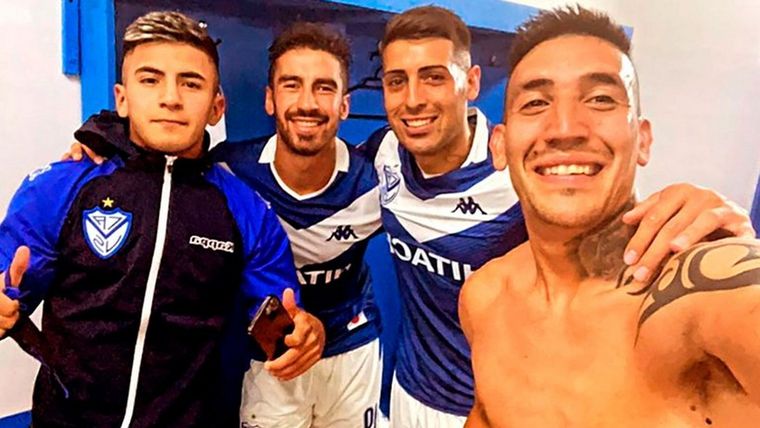 Almada, Lucero, Brizuela y Centurión, los cuatro futbolistas que estuvieron en la fiesta
