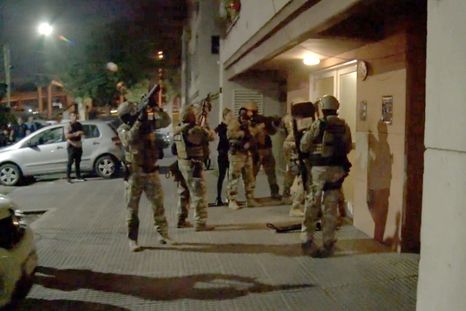 El fuerte operativo para concretar los arrestos.