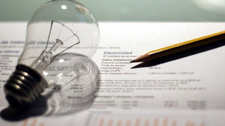 La tarifa de la luz comienza a tratarse desde hoy Foto: Archivo