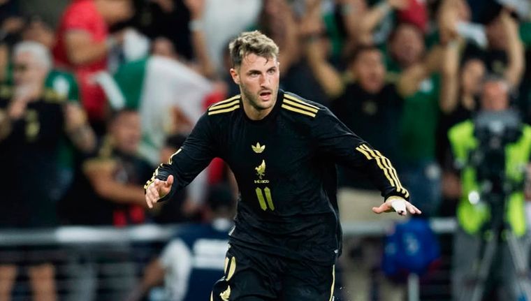 Santi Giménez tiene confianza plena en la Selección de México para el Mundial.