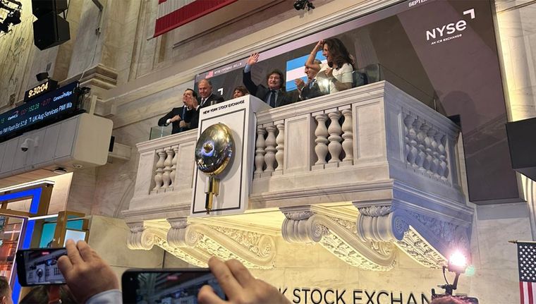 Javier Milei en la bolsa de Wall Street. Foto: Flavia Seva