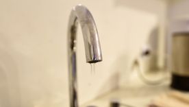 Desde Aysam informaron que, por diversos motivos, hay cortes de agua en dos puntos importantes de Godoy Cruz y Ciudad de Mendoza. Los detalles. Desde Aysam informaron que, por diversos motivos, hay cortes de agua en dos puntos importantes de Godoy Cruz y Ciudad de Mendoza. Los detalles.