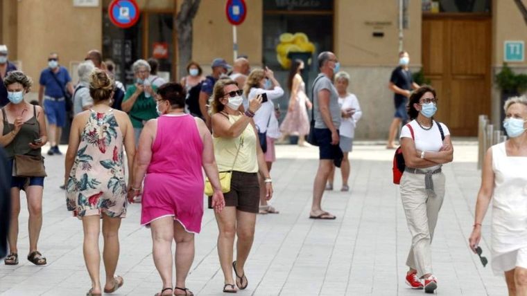 Turistas en Madrid. Foto: Euronews.