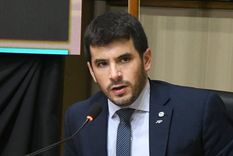 Leonel Chiarella es el nuevo presidente de la UCR, busca contener al sector de Alfredo Cornejo.