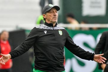 Pedro Troglio, crítico con la práctica de hacer pasillos a los equipos campeones.