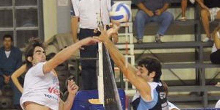 Mendoza Vóley quedó eliminado de la Liga Nacional de Clubes. De todas maneras, la campaña fue muy positiva. Foto: MDZ
